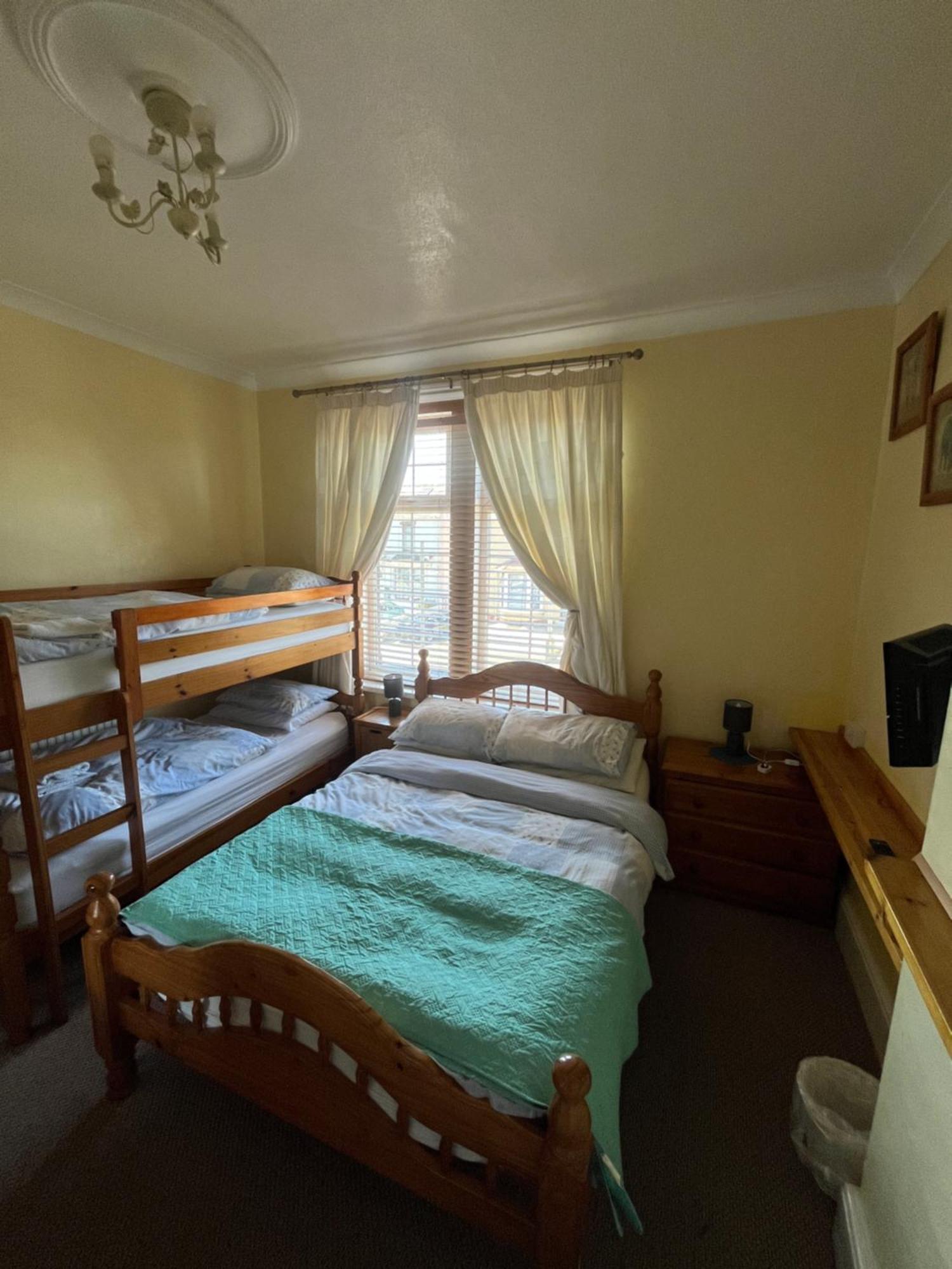 Marston Town Centre Villa 블랙풀 외부 사진